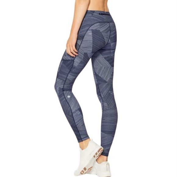 lululemon athletica Pants - Lululemon Speed Up Tight *Full-On Luxtreme 28"
Etch Hail Midnight Navy size 4
